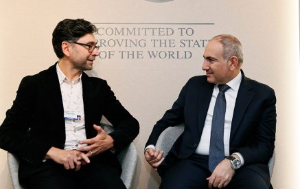 Նիկոլ Փաշինյանը և Նոբելյան մրցանակակիր Արտեմ Փաթափությանը քննարկել են գիտության ոլորտի զարգացմանը վերաբերող հարցեր