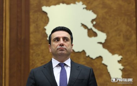 «Հուսով ենք, որ Ալիևը Ալեն Սիմոնյանի «լեզվասայթաքման» ժամանակ քնած է եղել և բաց է թողել նոր պատերազմ սկսելու առիթը». «ՉԻ»