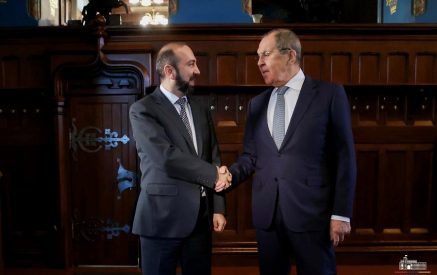 Լավրով. Հուսով եմ, որ բանակցությունները կնպաստեն այն հարցերի լուծմանը, որոնք ծագել են վերջին շրջանում և երբեմն ոչ այնքան ադեկվատ արձագանք են առաջացրել ԶԼՄ-ներում