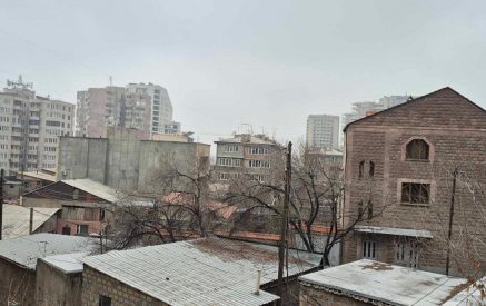 Օդում նկատվող սառցե բյուրեղները ձյան տեղումներ չեն, այլ առկա մառախուղի խտացման հետևանք․ Գագիկ Սուրենյան