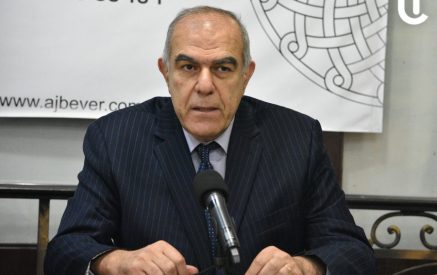 Գարեգին Չուգասզյան. «Հերթական անգամ Փաշինյանը պատվազուրկ խոսքով ցույց տվեց իր կերպարը, որ խաղում է թշնամու դաշտում, որ թշնամու ճամբարի մաս է կազմում»
