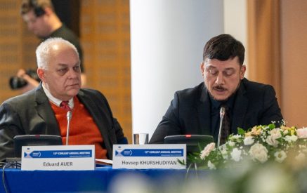 «Զինվող ավտոկրատիաներին զսպելու համար նրանց դեմ միայն պատժամիջոցներ կիրառելը բավարար չէ»