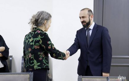 Արարատ Միրզոյանը և ԵՄ հատուկ ներկայացուցիչը մտքեր են փոխանակել գործընկերության ընդլայնման հեռանկարների շուրջ, ընդգծել է ՀՀ-ում ԵՄ քաղաքացիական առաքելության գործունեության կարևորությունը