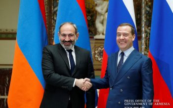 Մեդվեդևը Փաշինյանին համեմատել է Տրոցկու հետ՝ խոսելով ԵՄ և ԵԱՏՄ անդամակցության մասին