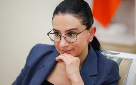ՀՀ սեփականության իրավունքն է գրանցվել Երևան քաղաքի Վարդանանց փողոցում գտնվող 1 բնակարանի և Կոտայքի մարզի Առինջ համայնքում գտնվող 1 բնակելի տան նկատմամբ