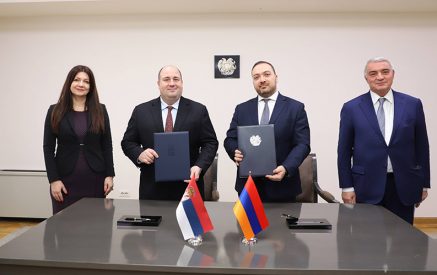 Երևանում կայացել է Հայաստանի և Սերբիայի ԱԳՆ գլխավոր քարտուղարների գլխավորած  պատվիրակությունների հանդիպումը