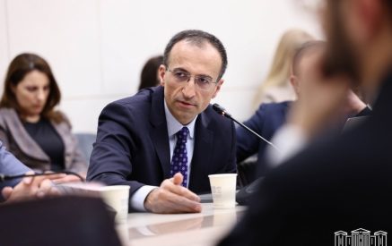 «1000-ից ավելի մարդ է մահացել վթարներից, իսկ դուք վարորդներին ասում եք՝ արխային խախտե՞ք կանոնները»․ Արսեն Թորոսյանը բորբոքվեց