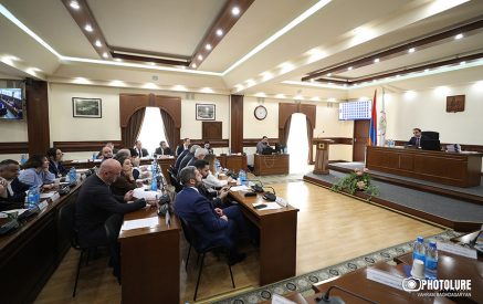 Նոր որոշմամբ 4 և ավելի երեխա ունեցող քաղաքացիներն անվճար երթևեկելու հնարավորությունից կօգտվեն՝ անկախ երեխաների տարիքից