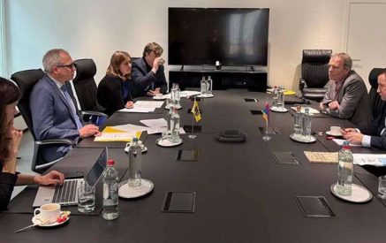 Դեսպան Բալայանը Ֆլանդրիայի կառավարության նախարար-նախագահին շնորհակալություն է հայտնել ՀՀ անվտանգության և տարածքային ամբողջականության պաշտպանության, ինչպես նաև ԼՂ-ից բռնի տեղահանված հայերի իրավունքների հասցեագրման համար