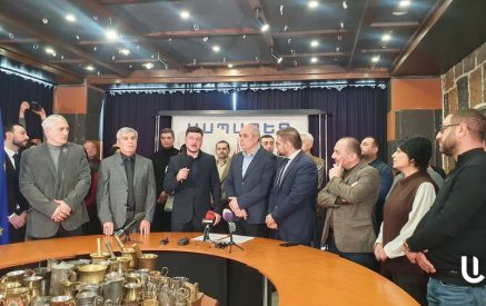 «Բավ է՝ Գյումրին տալ ամեն պատահածի, ընտրությունների մասնակիցները գործարարներ են կամ քուչում հարգված տղերք»․ «Եվրադաշինքի» թեկնածուն Լևոն Բարսեղյանն է