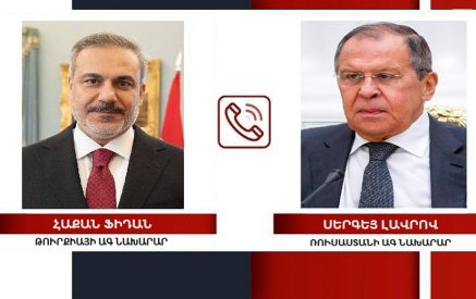 Հաքան Ֆիդանը հեռախոսազրույց է ունեցել Սերգեյ Լավրովի հետ