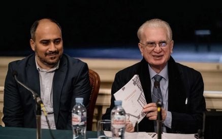 «Թեյշեբաինի. Երեւանի ուրարտական ժառանգությունը» գրքույկը ներկայացվել է Էրմիտաժի կայսերական թատրոնում. Միքայել Բադալյան