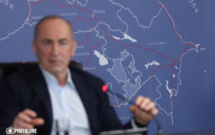 «Ղարաբաղցիներին Ղարաբաղ վերադարձնելու միակ ճանապարհը նոյեմբերի 9-ի հայտարարությունից կառչելն է»․ Քոչարյան