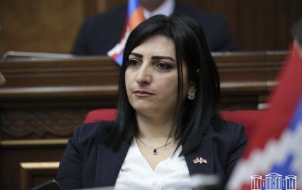 «Դուք խոսում եք մարդու իրավունքների, եվրոպական արժեքների մասին, ընտրված ավագանիներին ո՞նց քվեարկեցիք»․ Թագուհի Թովմասյանը՝ Արտակ Զեյնալյանին