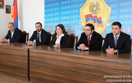 Ծովինար Թադևոսյանը «Արմավիր» քրեակատարողական հիմնարկում ներկայացրել է նորանշանակ պետին