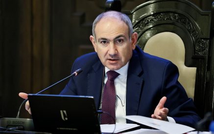 Անցյալ տարվանից մենք մասնակցային բյուջետավորման այս ծրագիրը ներառեցինք, որի իմաստը հետևյալն է, որ մի խողովակ, ենթակառուցվածք էլ ենք ստեղծում, որպեսզի քաղաքացիների՝ ավելի անմիջական մասնակցությամբ այդ ամենը տեղի ունենա. Փաշինյան