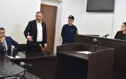 Վահան Քերոբյանի պաշտպան. «Գլխավոր դատախազության կողմից իրականացվող քրեական քաղաքականությունը ոչ կանխատեսելի է, ոչ որոշակի է, ոչ կայուն է եւ ընդհանրապես հասկանալի չէ, թե ինչ ստանդարտների է համապատասխանում»