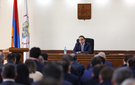 Հսկողությունը խիստ է լինելու շինհրապարակներն անհրաժեշտ սարքավորումներով համալրելու գործում. Ավինյան