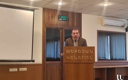 «Արցախցիներին միանգամից քաղաքացիություն չտալու պատճառն այն է, որ ՀՀ իշխանությունը չի ուզում նրանց ընտրելու իրավունք տալ»․ Երվանդ Թարվերդյան