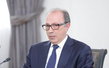 «Պետք է դուրս գալ մեզ պարտադրվող խաղաղություն-պատերազմ կեղծ երկընտրանքի տրամաբանությունից»․ Արա Այվազյան