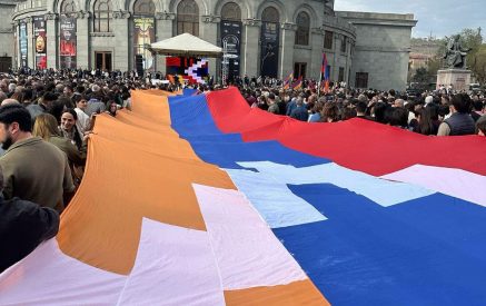 «Ղալաթ են անում»․ Անաստաս Իսրայելյանը՝ Արցախյան շարժումը մոռանալու մասին իշխանության կողմից հնչող հայտարարությունների առիթով