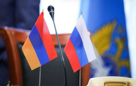 Մնացական Սաֆարյանը և Միխայիլ Գալուզինը քննարկել են տարածաշրջանի զարգացումներին առնչվող հարցեր