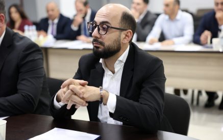 ՔՊ-ն խմբակցության նիստում կորոշի՝ ինչպե՞ս վարվել Հովիկ Աղազարյանի հետ․ Արթուր Հովհաննիսյան