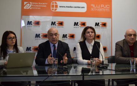 Տեղի է ունենում պայքար ԶԼՄ-ների նկատմամբ վերահսկողության ուղղությամբ. Բորիս Նավասարդյան