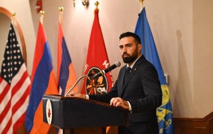 Մեր ազգային ինքնիշխանությանը սպառնացող միակ վտանգը ձեր կառավարությունն է, որը ճանաչում է միայն պարտություն, կապիտուլյացիա և խայտառակություն համաշխարհային ասպարեզում. Գև Իսկաջյան