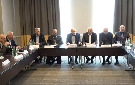 Իշխանությունը, այդ չարաբաստիկ աթոռը իր մեջ ուժ ունի, որը մարդուն փոխում է, նա սկսում է  տառապել անսխալականության բարդույթով. Աշոտ Մելքոնյան