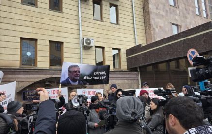 «Ռուբեն Վարդանյանը 14 օր է՝ հացադուլի մեջ է, վիճակն արդեն կրիտիկական է, Կարմիր խաչին խնդրում ենք անհապաղ այց կատարել եւ կանխել հնարավոր աղետը»