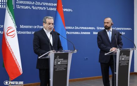 «Դեմ ենք տարածաշրջանում տարաձայնությունները լուծելու համար ցանկացած ռազմական քայլի»․ Իրանի ԱԳ նախարար