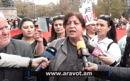 «Թքեմ քո 40-ի վրա էլ, 10-ի վրա էլ, արի ստեղ էսքան ժողովրդին պատասխան տուր, որ հիմա Ղարաբաղը Ադրբեջան է»․ 2018-ին Արցախ տեղափոխված կին