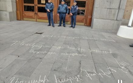 «Ելույթները շաղախված են թե քաղաքական, թե սոցիալական հարցերով»․ Նարեկ Մկրտչյանը՝ արցախցիների պահանջների մասին