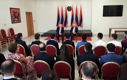 Քննարկվել են ՀՀ-ԱՄԷ հարաբերությունների զարգացմանը, կրթական ոլորտում համագործակցությանը վերաբերող հարցեր