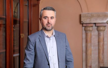 Անչափ ուրախ եմ նաև ՀԽ նախագահի համար, ու նրանց բոլորին ասում, որ պատրաստ եմ իմ համեստ փորձառությամբ, քաղած դասերով կիսվել, աջակցել, որքան կարող եմ. Ստյոպա Սաֆարյան