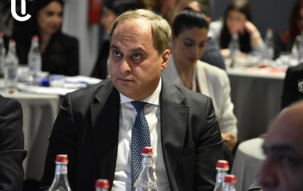 Արա Զոհրաբյան. «Հայաստանի կառավարությունը պետք է գիտակցի, որ բոլորն իմանալու են իր սխալների մասին եւ իրեն զսպված պահի փաստաբանների նկատմամբ»