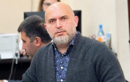 «Հիշում եմ՝ ասացի՝ ինձ համար հաճելի է, որ խորհուրդը ղեկավարում է բժիշկը, որը Բժշկական համալսարանի հոգսերն ավելի սրտին մոտ կընդունի»․ վկան՝ Արմեն Աշոտյանի մասին
