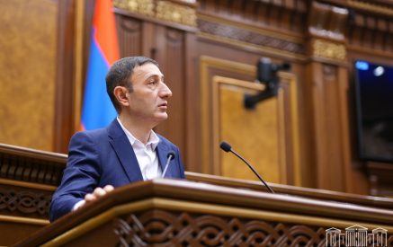 «Դուք դա անվանում եք հարկեր քերել, մենք՝ ստվերից դուրս գալ»․ Բաբկեն Թունյանը՝ ընդդիմադիրներին