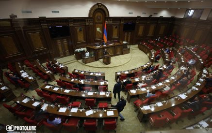 «Ինչի՞ էիք հավաքականի մարզաշապիկի վրայից Արարատի պատկերը հանում». Հայկ Կոնջորյանի արձագանքը Գեղամ Մանուկյանի ելույթին