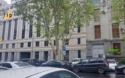 Արամ Հովհաննիսյանի կողմից նշված հասցեներում մեքենաները շարունակում են կայանել խախտումներով․ «Փաստերի ստուգման հարթակ»