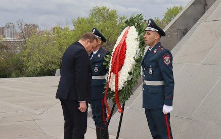 Լիտվայի ՆԳ նախարար Վլադիսլավ Կոնդրատովիչն այցելել է Հայոց ցեղասպանության հուշահամալիր