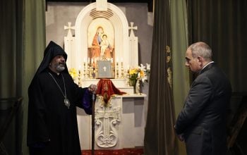 Հայոց Եկեղեցին, որպես Սահմանադրությամբ առանձնահատուկ կարգավիճակով օժտված կառույց, պետական այրերի հետ հաղորդակցությունը ամբողջությամբ չի կարող խզել