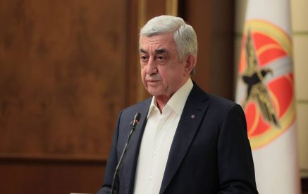 «Ձեր համբուրած էշին մեր դռանը մի կապեք»: Յուրաքանչյուրը պատասխանատու է այն էշի համար, որի ճակատը համբուրել է. Սերժ Սարգսյան