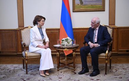 Վահագն Խաչատուրյանը ընդունել է Ղազախստանի մշակույթի և տեղեկատվության նախարար Աիդա Բալաևային