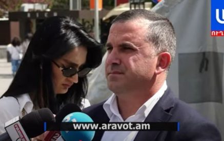«Սամվել Բաբայանը մեքենաներ չունի, որ վաճառի»․ Գևորգ ՄՆացականյանը՝ Սամվել Բաբայանը պատրա՞ստ է իր մեքենաները վաճառել, օգնել արցախցիներին հարցի առիթով