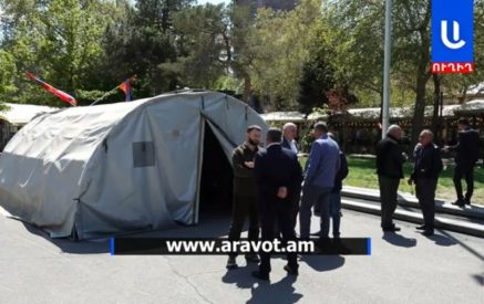 Սամվել Բաբայանը հարկ չհամարե՞ց հանդիպել արցախցիներին․ ինչո՞ւ էին ներկա միայն նրա լիազորված անձինք