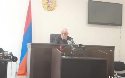 «Հին հաշիվները մաքրելու հնարավորություն են». Ռուբեն Հայրապետյանի՝ ենթադրյալ ապօրինի գույքի գործով դատավոր Կարապետ Բադալյանը Հրանուշ Խառատյանի փեսան է