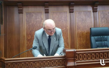 «Կարա՞մ ինձ դեմ քվեարկեմ». Վարդան Ղուկասյանը կատակեց