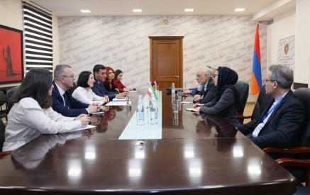 Քննարկվել են Հայաստանում իրանագիտության զարգացմանը վերաբերող հարցեր
